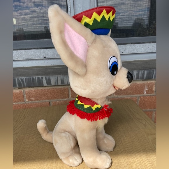Adorable chihuahua stuffed animal wearing a Mexican sombrero 😃❤️❤️ - Picture 2 of 11